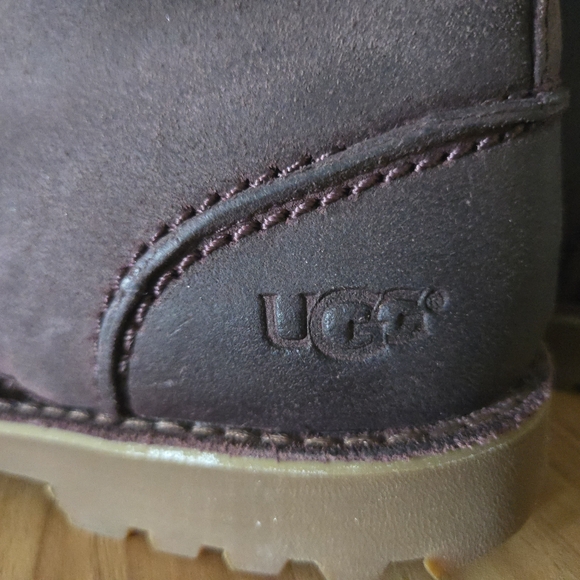UGG Fallbrook Hiking Boots Casual Cordovan Dark Brown Leather Men's Size 8.5 - Picture 4 of 13